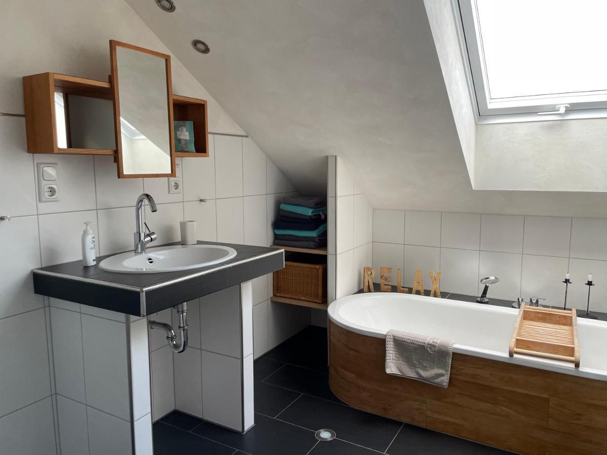 Ferienwohnung Nussbaum-Nest Hausen  Ngoại thất bức ảnh